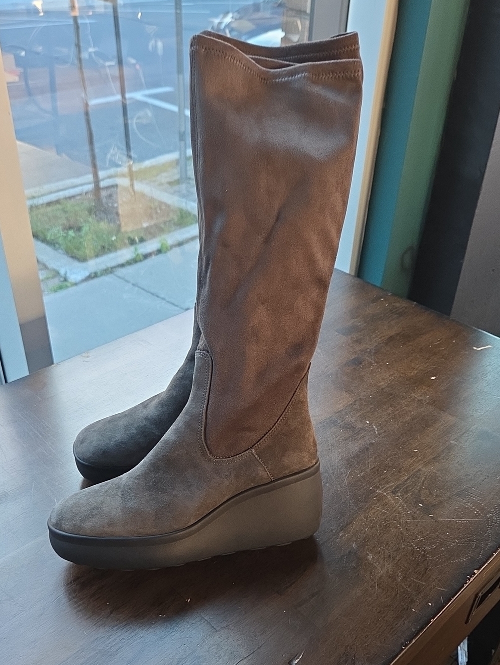 Geox Size 10 Women's Wedge Boots In Gray Suede NEW
